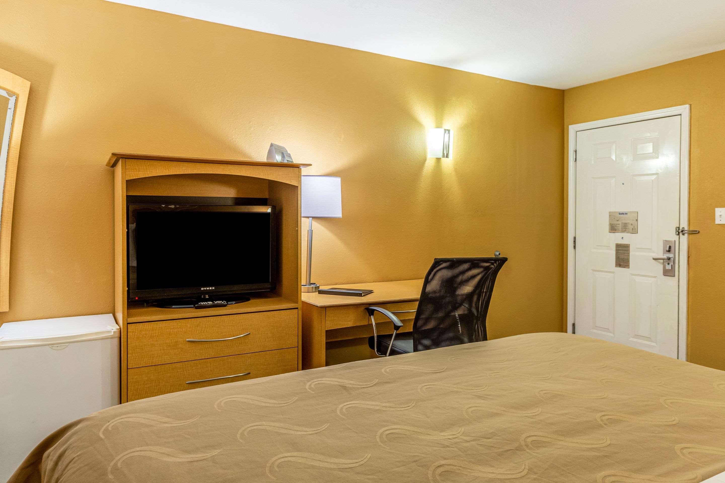 Quality Inn Branson - Hwy 76 Central Exterior photo